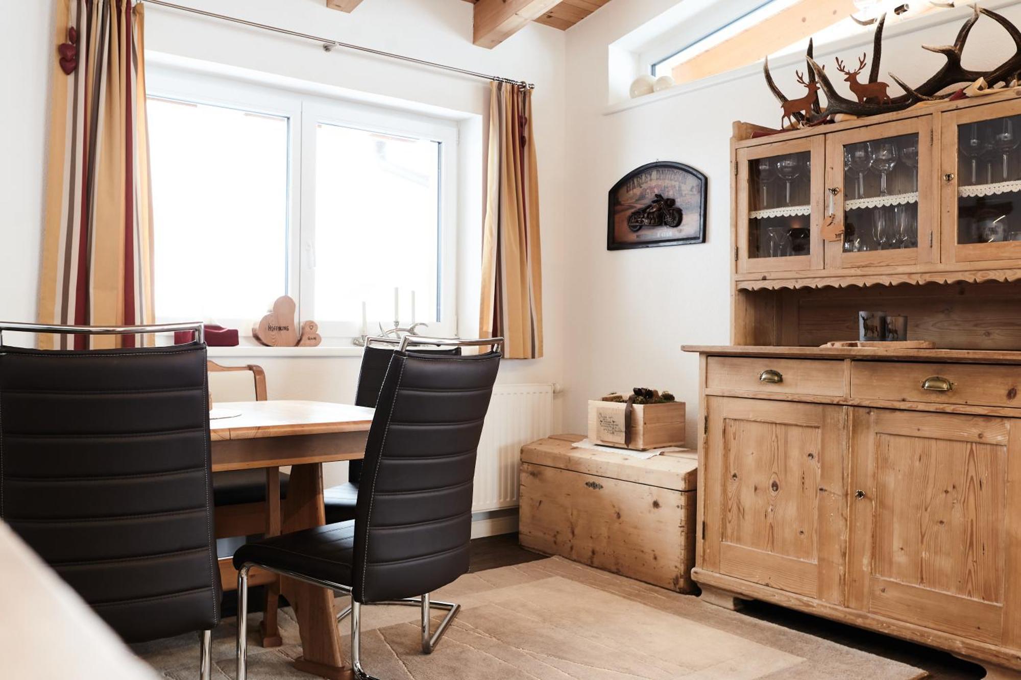 Haus Sepp Gruber Hotel Sankt Anton am Arlberg Room photo